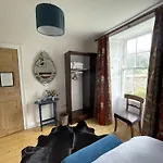 Lismacue House